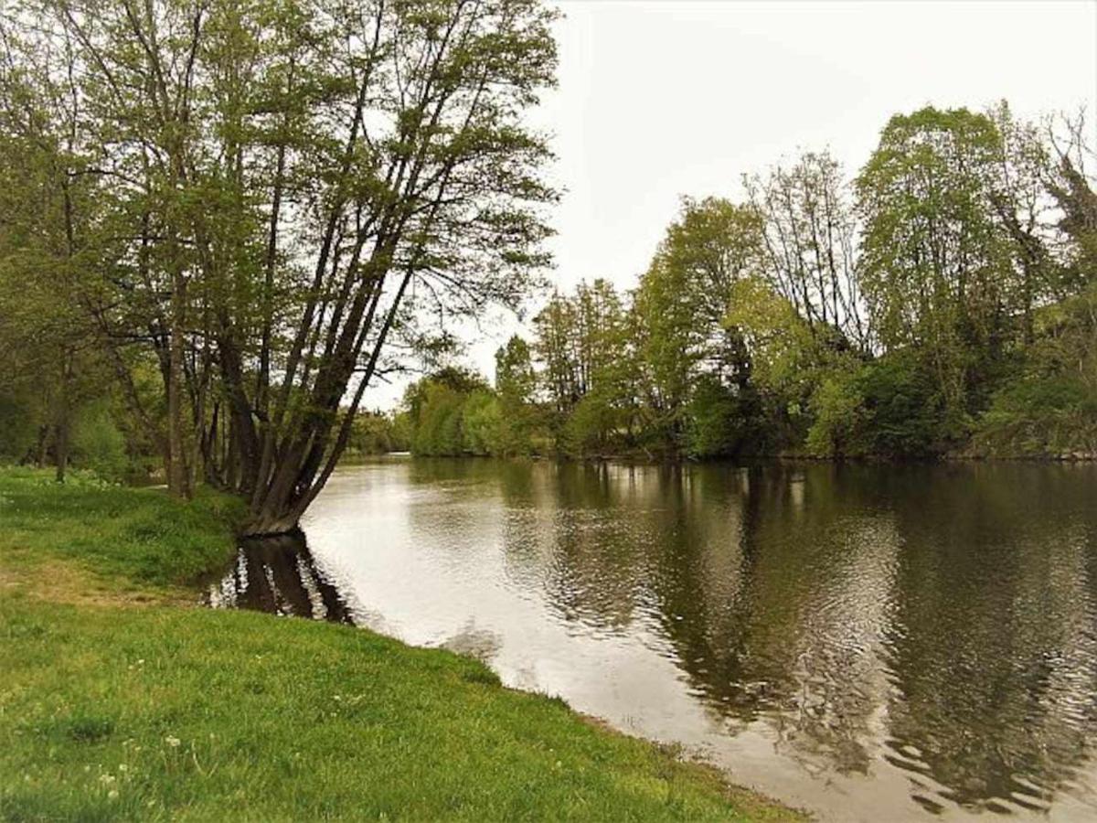 Joli Petit T4 Confortable Au Bord De Leau Vieille-Brioude エクステリア 写真